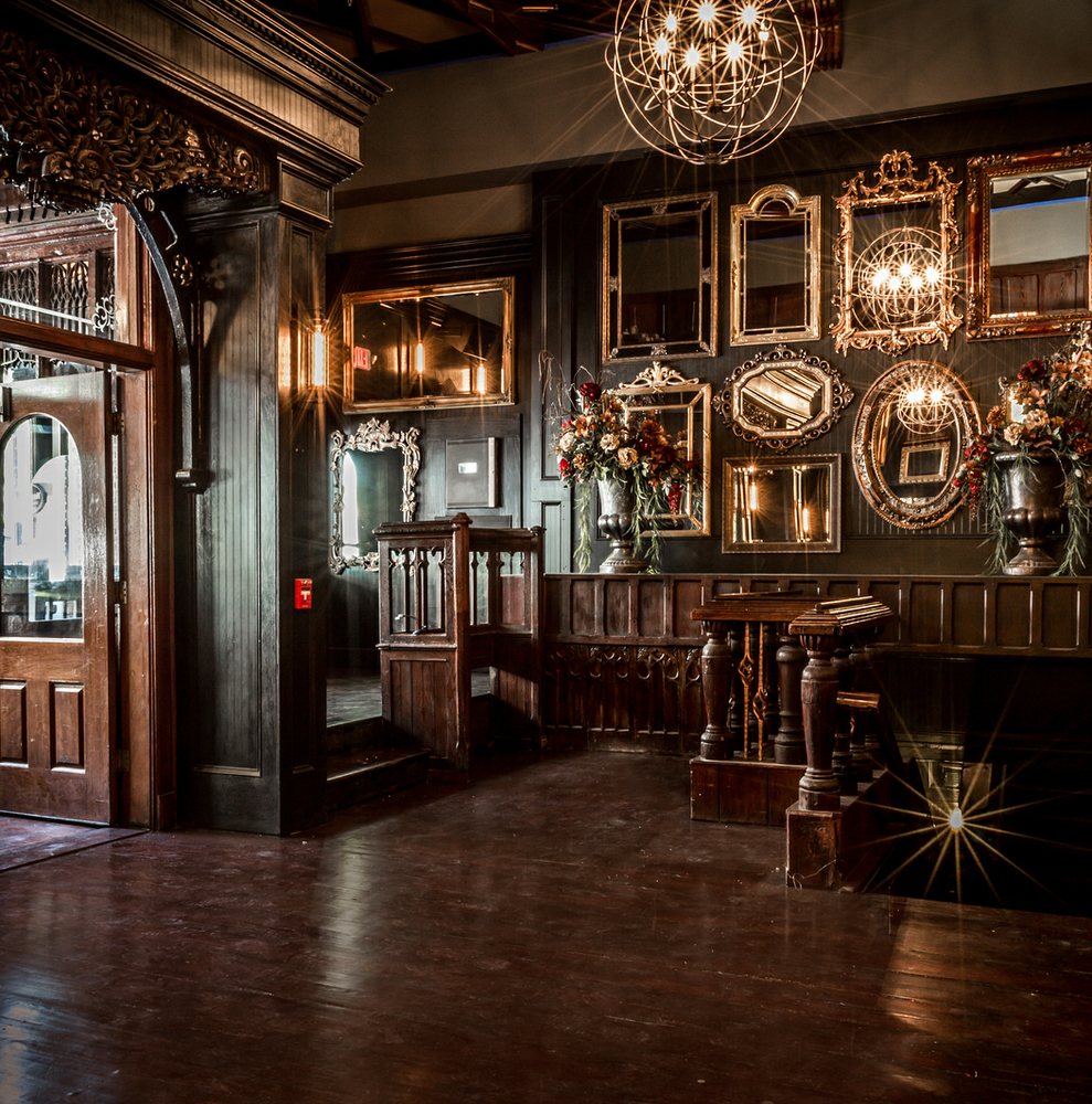 Vanity Bar