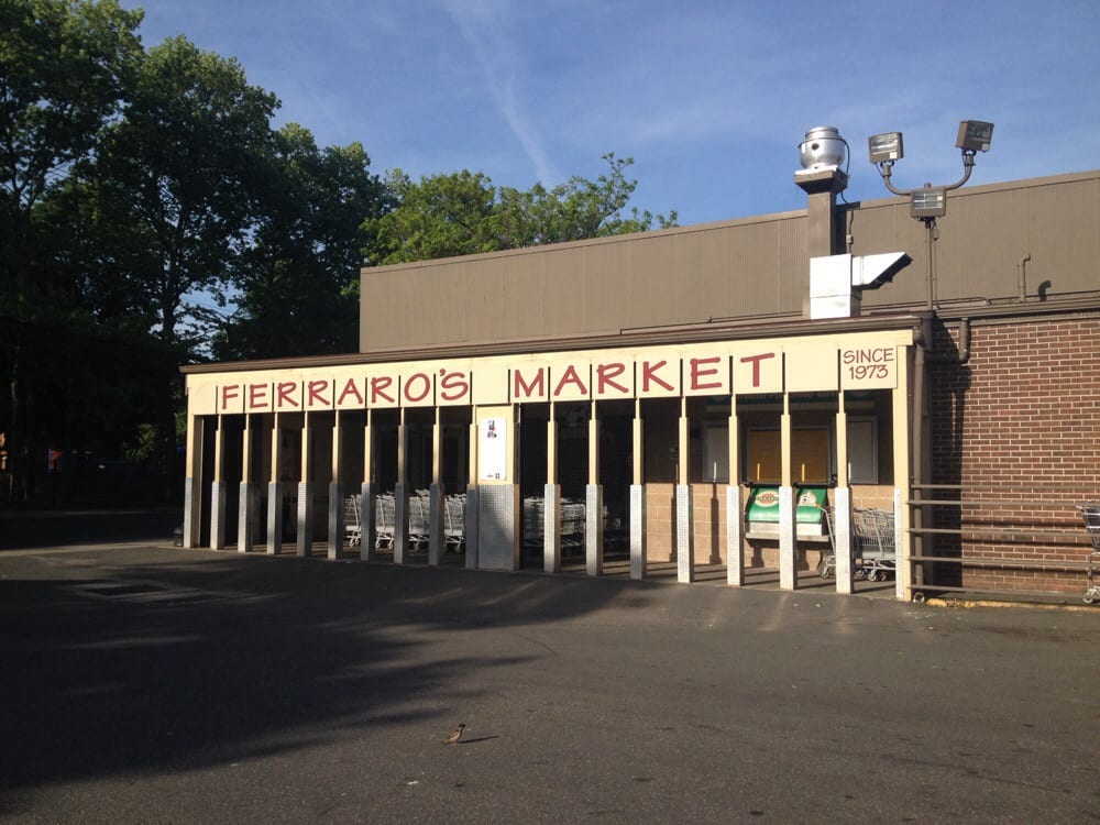 Ferraro's Outside